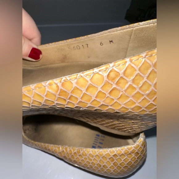 Stuart Weitzman Nude Wedge - Picture 7 of 9